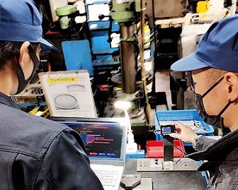 見える化システム開発風景