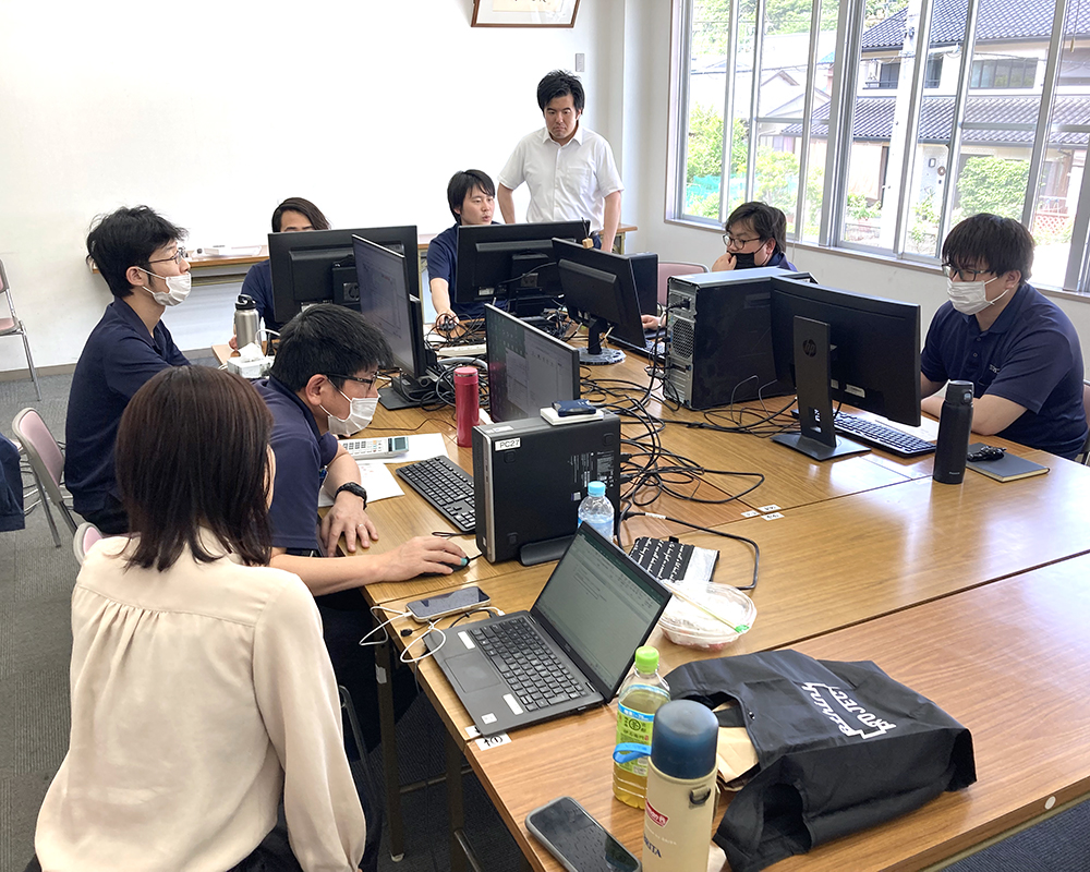 プロジェクトチーム活動の様子