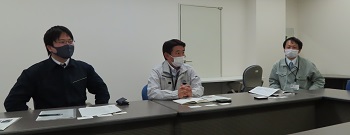 左から 福留さん、牧野さん、前川さん