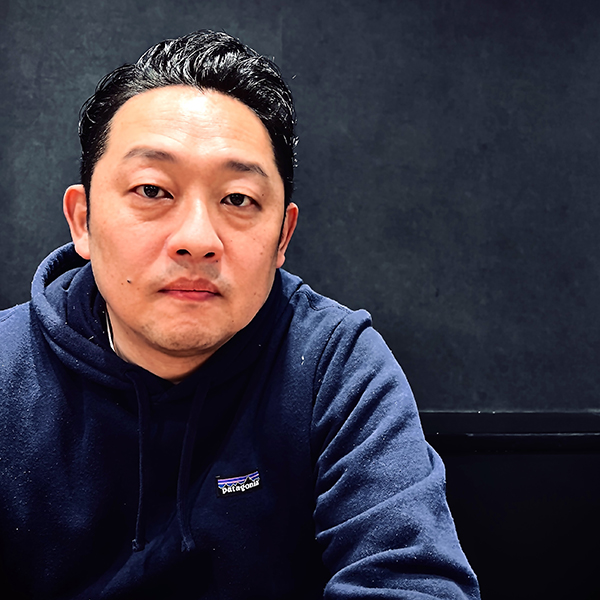 髙本 泰輔 氏