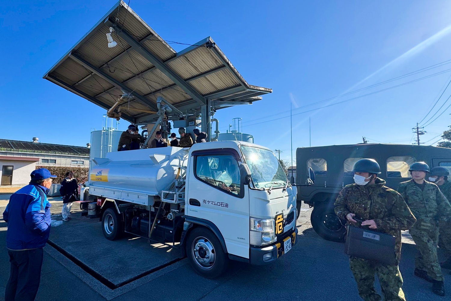 油槽所（小口燃料配送拠点）での燃料受領(1)