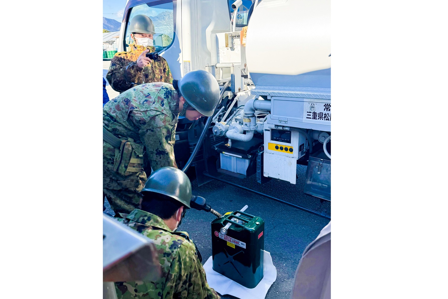 油槽所（小口燃料配送拠点）での燃料受領(2)